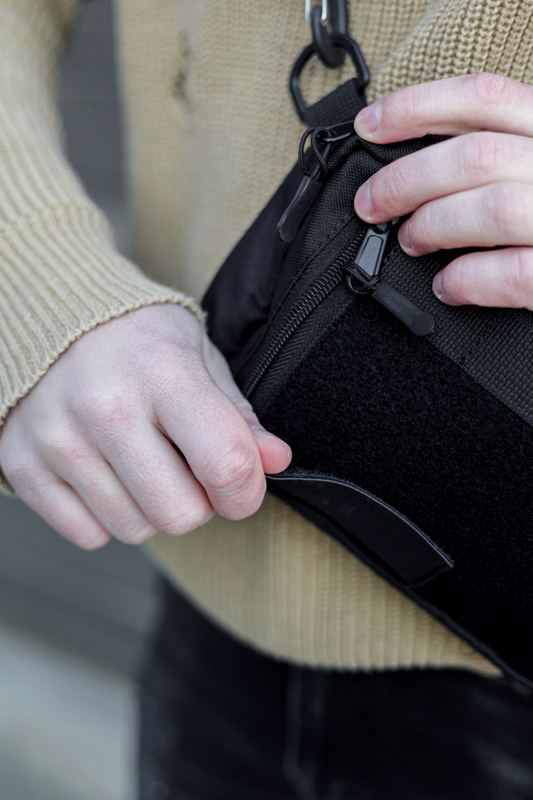 MINISQUARE чорна з панеллю VELCRO – MamaKazala (Мама Казала)